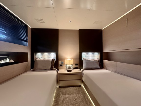 Image of BILLA yacht #27