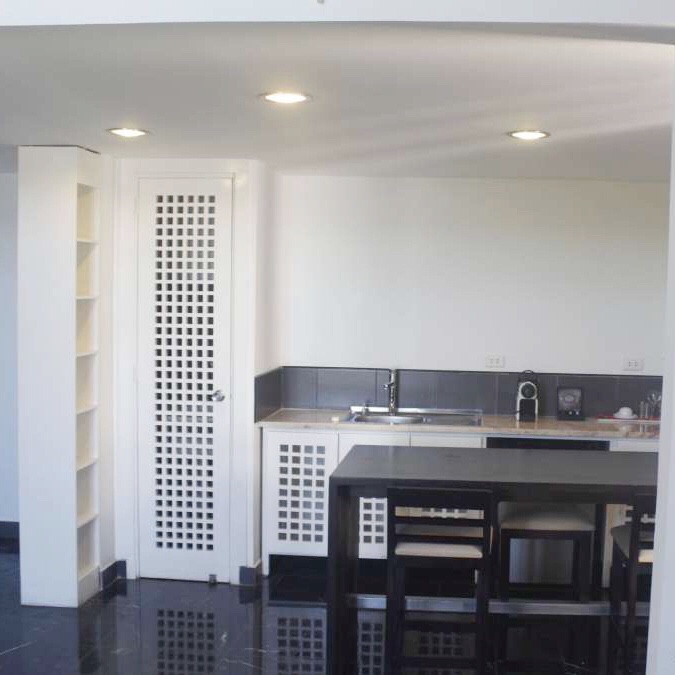 Kitchen (Loft Habana)