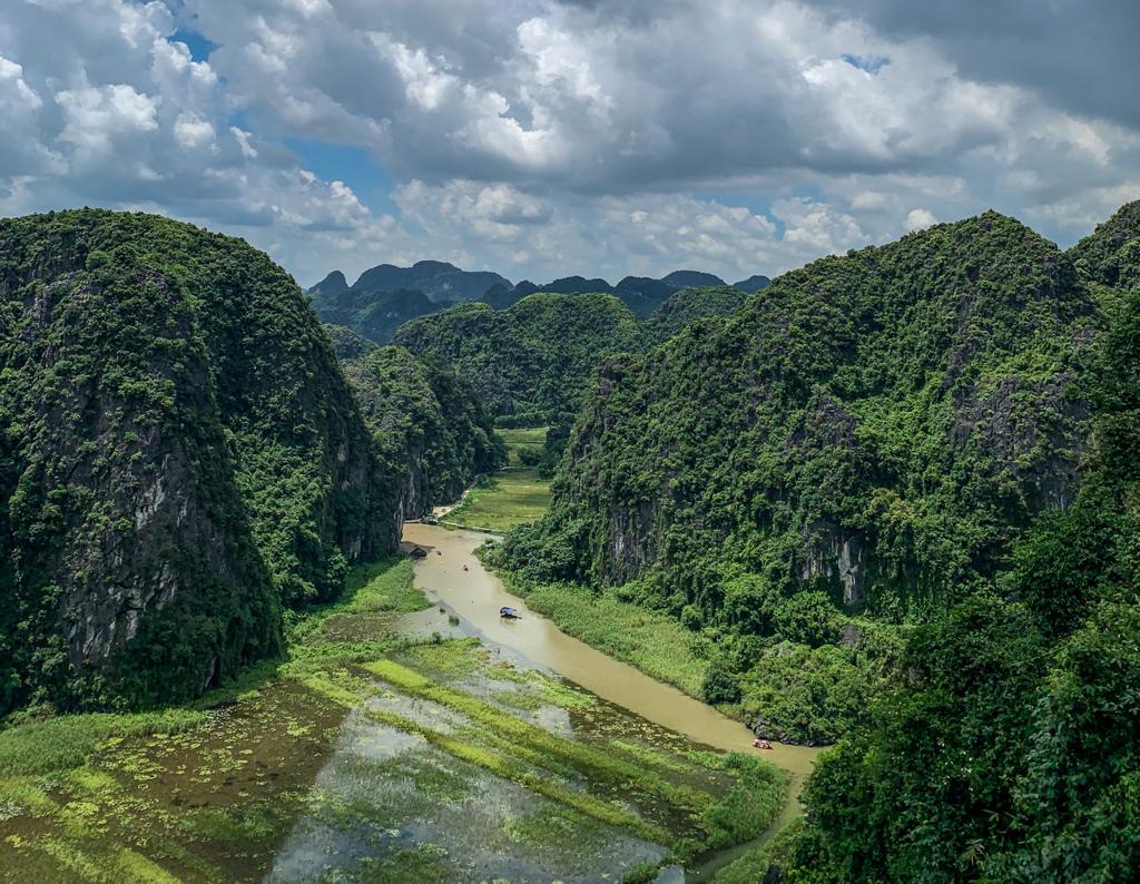 budget travel itinerary - Hua Mua Ecolodge Viewpoint, Ninh Binh