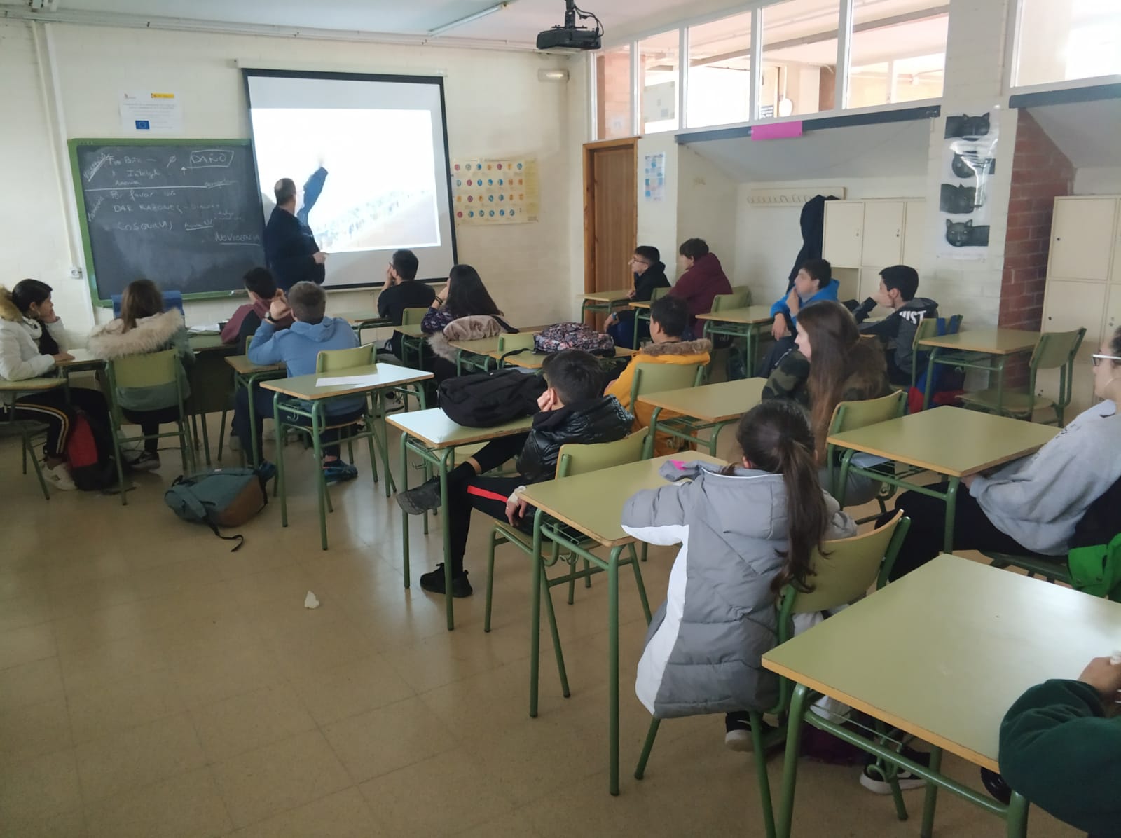 Taller de noviolencia para colegios. Presentación Jai Jagat