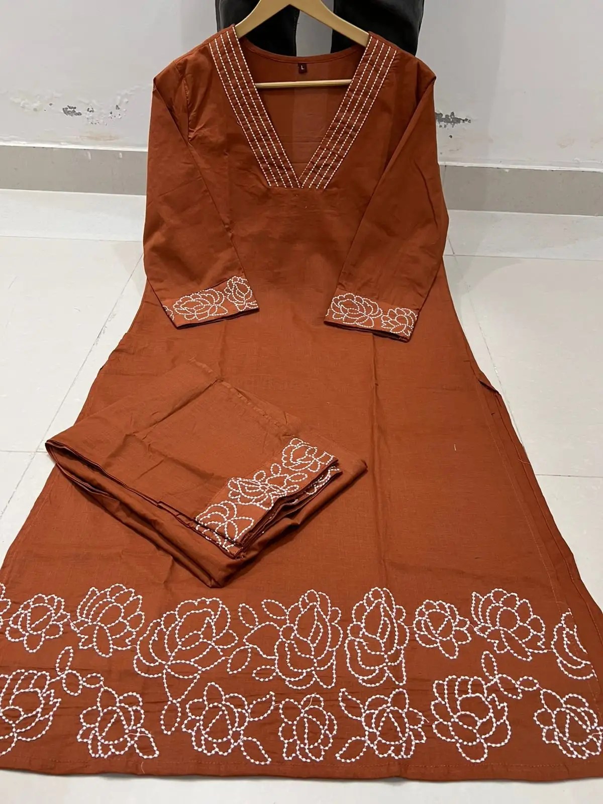 Elegant Festive Kurti Set Pure Cotton Kurti Set for Women - Side Profile View | Jaipur Cloth