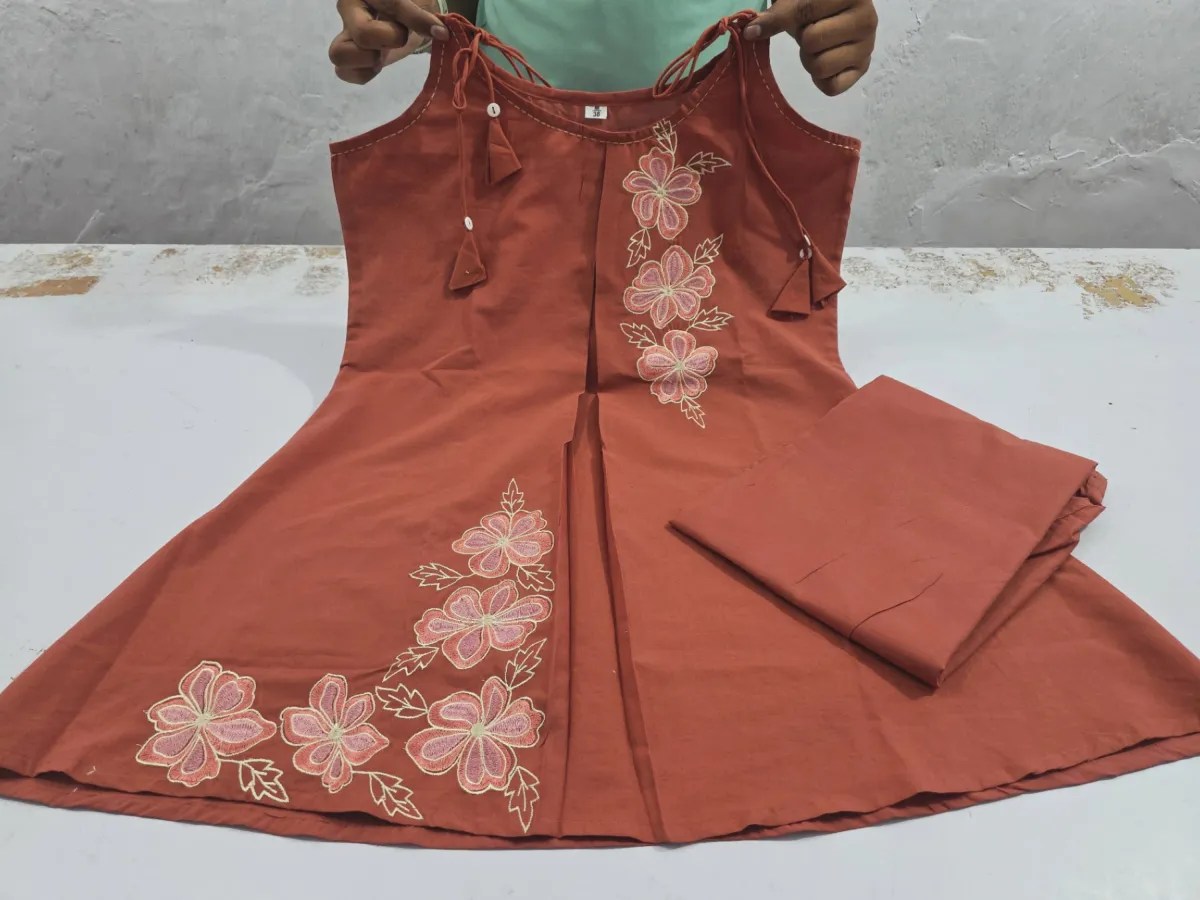 Smart Cotton Kurti Set - Jaipuri Print Close Up Detail