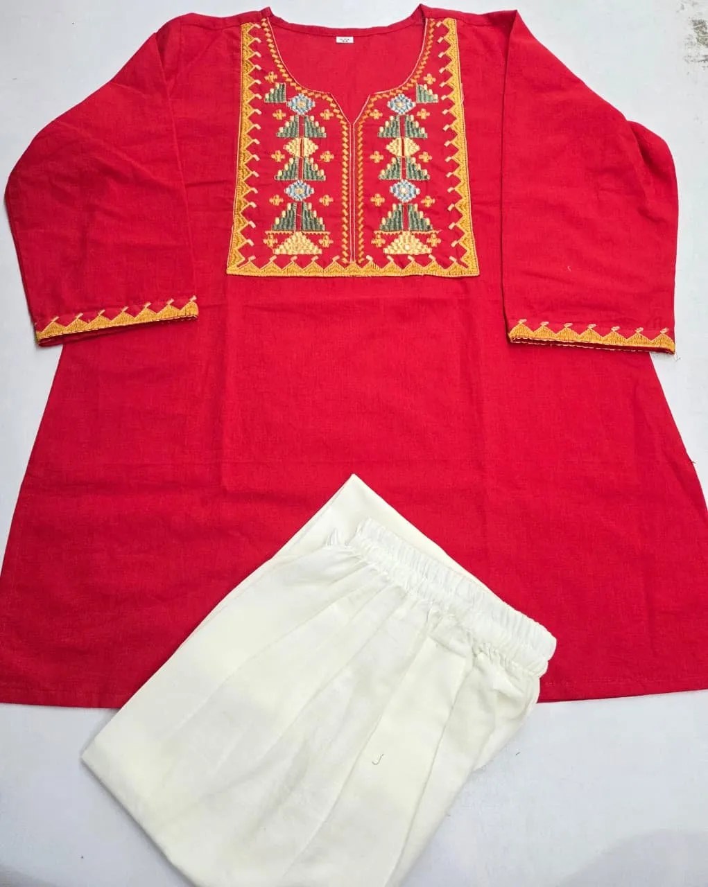 Embroidered Cotton Summer Suit - Jaipuri Print Close Up Detail