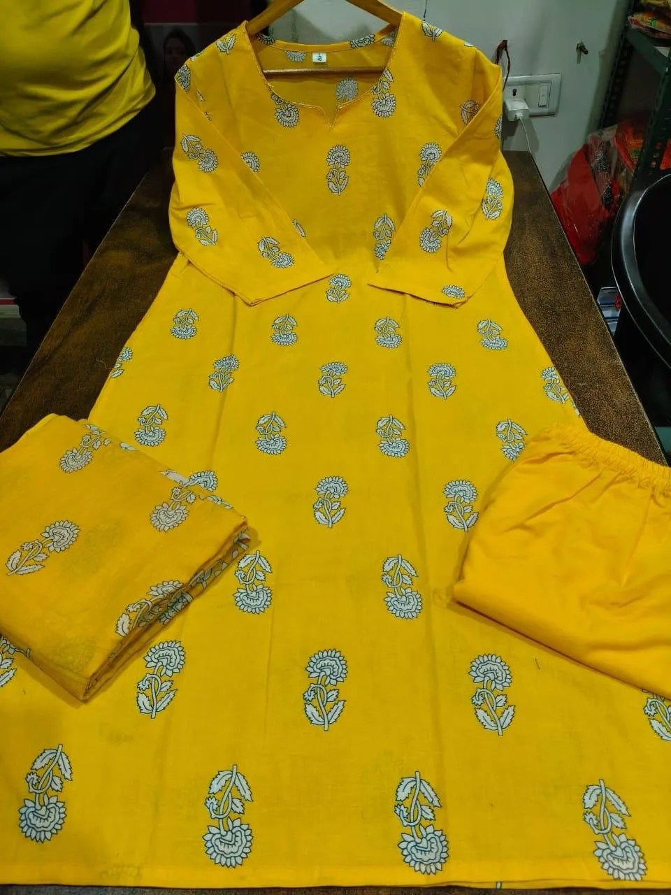 Elegant Cotton Kurti Set - Jaipuri Print Close Up Detail