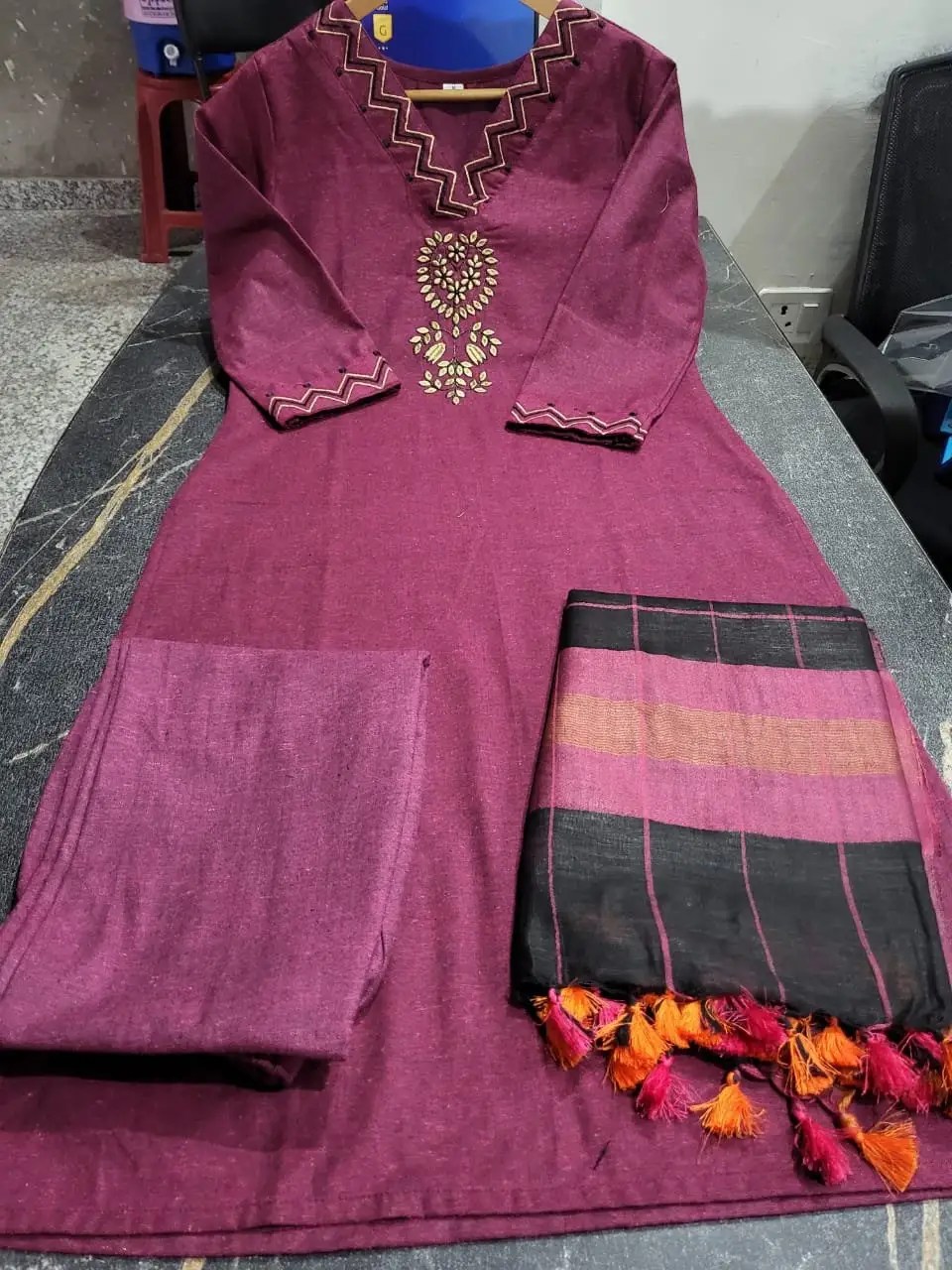 Elegant Handloom Cotton Suit Set Complete 3-Piece Outfit Styling and Drape