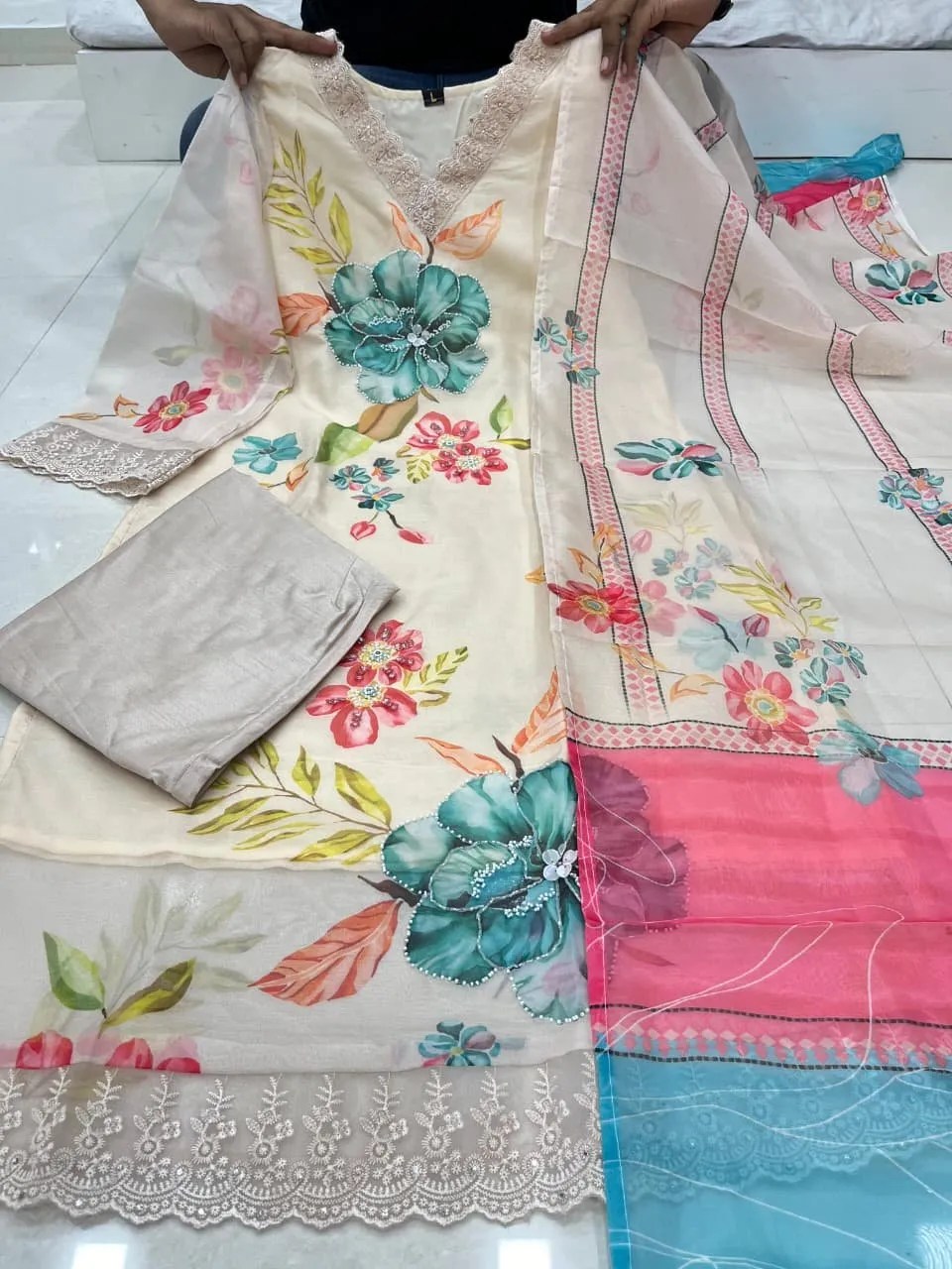 Matching Dupatta and Pant Hem Detailing for Elegant Reshmi Organza Suit Set