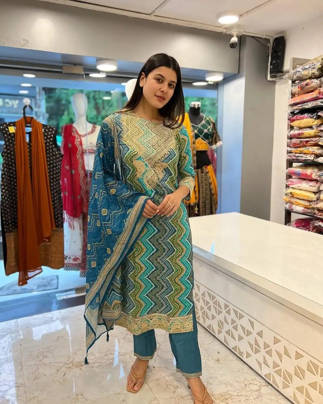 लहरिया बांधनी राखी स्पेशल - Handblock Printed Cotton Kurti Set by Jaipur Cloth