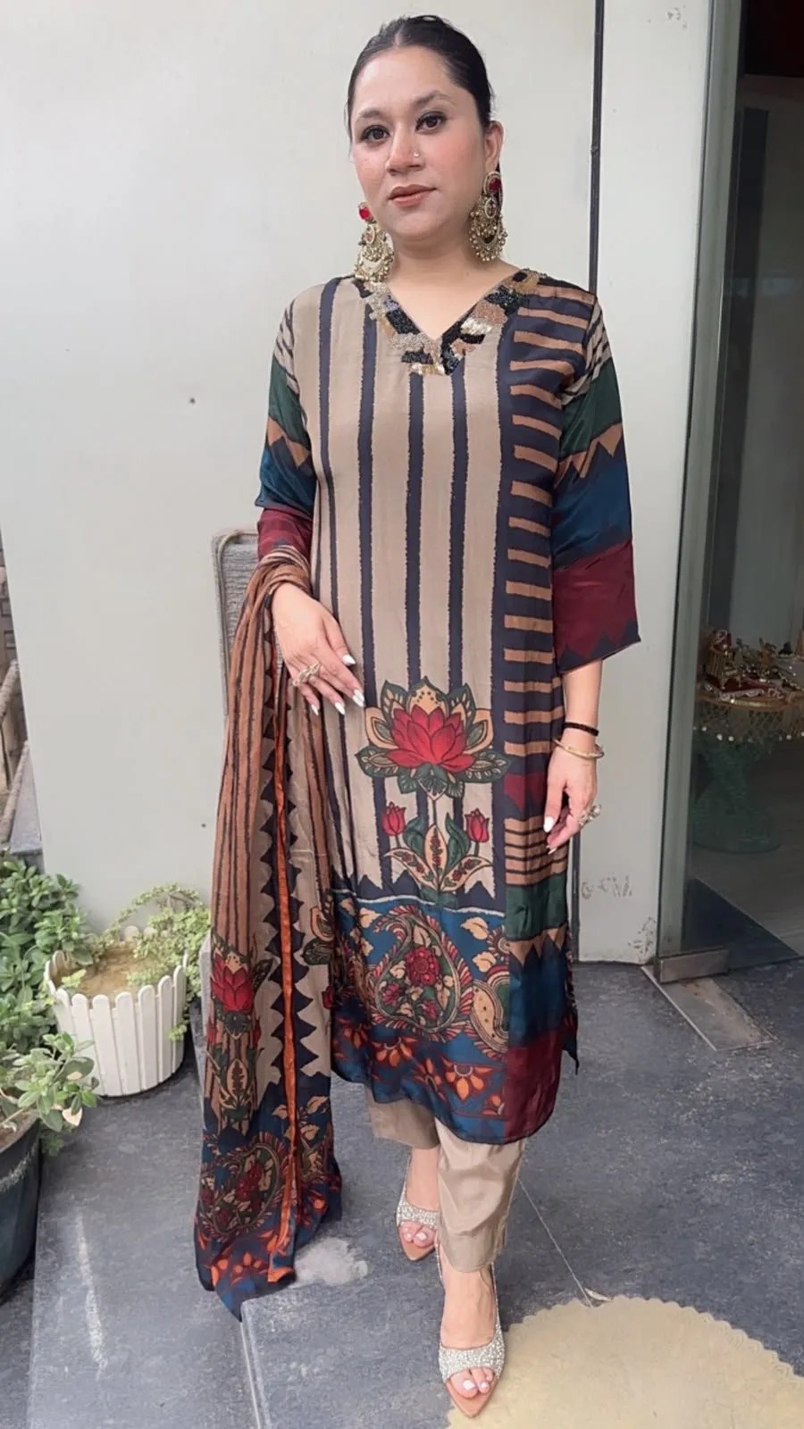 Navratri Special Digital Print Muslin Kurti Pant Set Front View - Jaipur Cloth