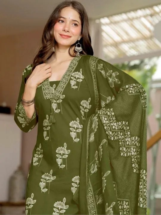 Discharge Print Pure Cotton Kurti Pant Set Front View - Jaipur Cloth