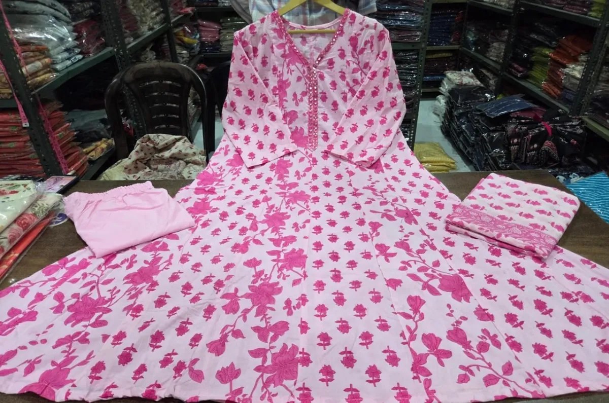 Mulmul Dupatta Draping on Cotton Anarkali Suit - Jaipur Cloth