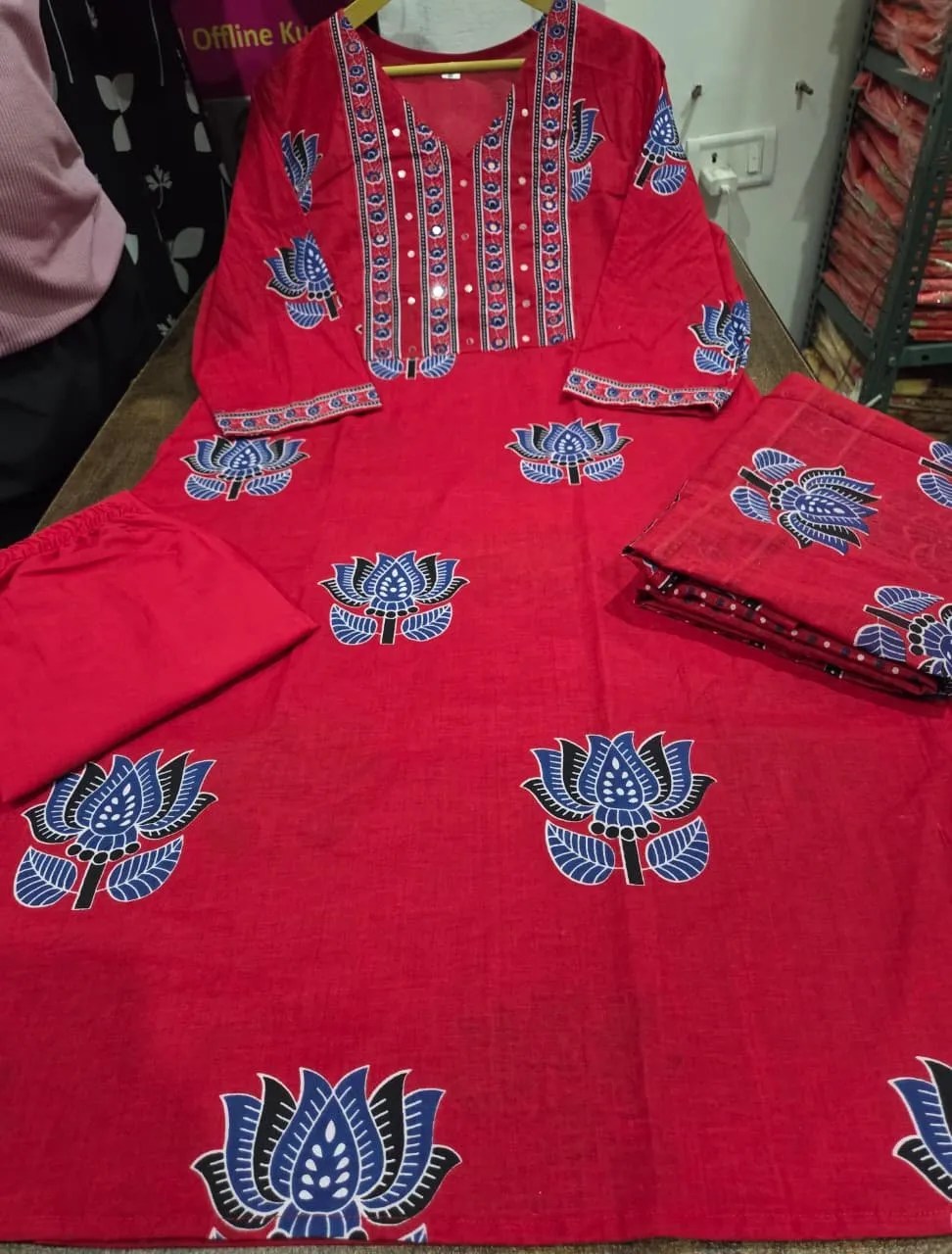 Coordinated Printed Dupatta Draping and Pant Hem - Jaipur Cloth