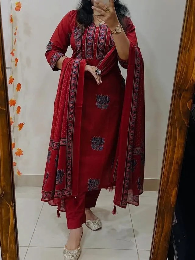 Heritage Mughal Floral Cotton Kurti Pant Dupatta Set Front Look - Jaipur Cloth
