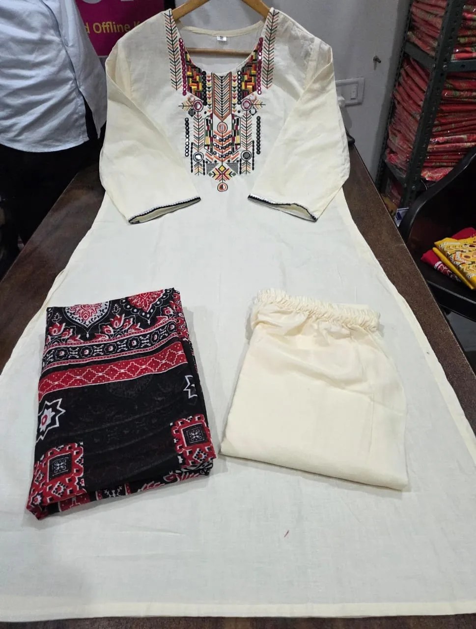 Cotton Dupatta Draping and Sleeve Embroidery View - Jaipur Cloth