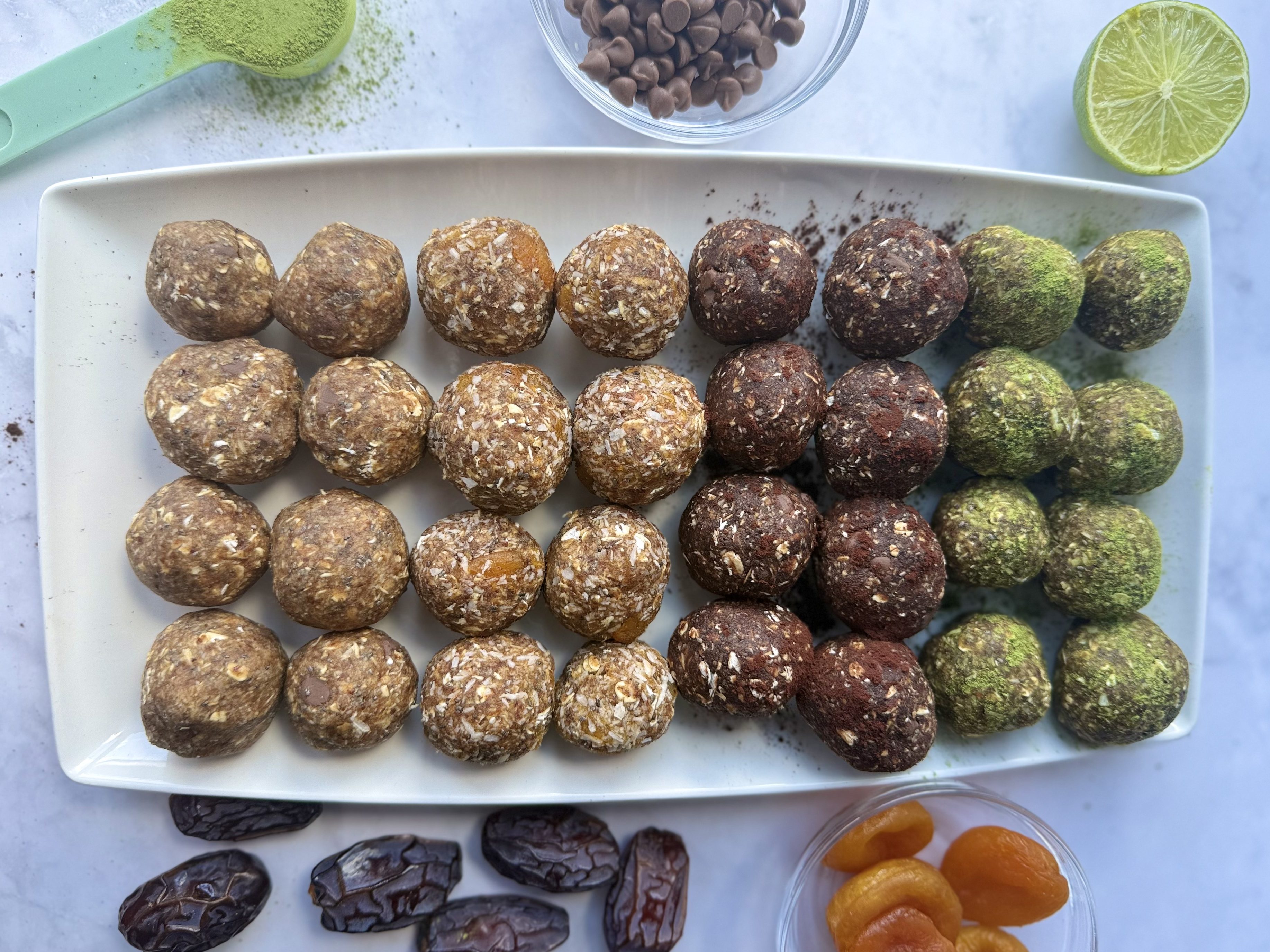 healthy energy balls recipe using medjool dates and oats