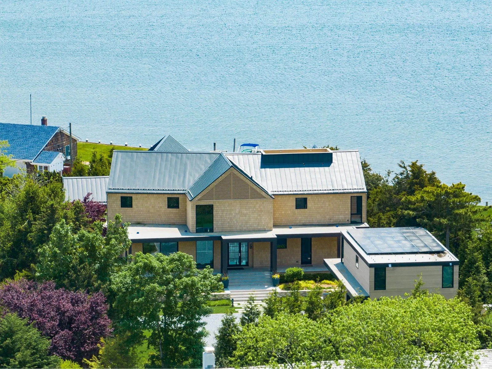 Hamptons Real Estate Waterfront