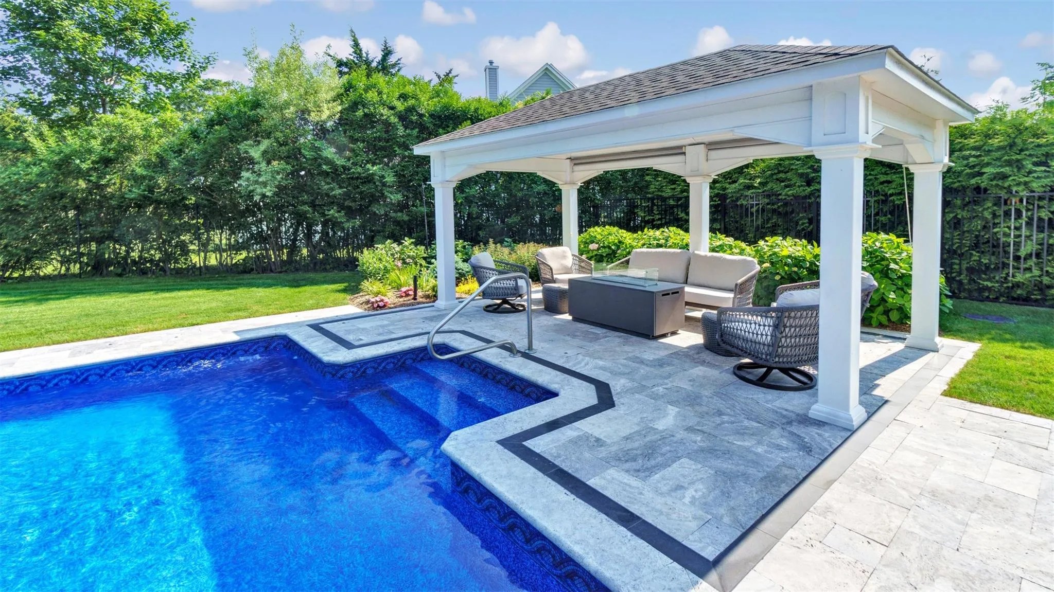Hamptons Real Estate