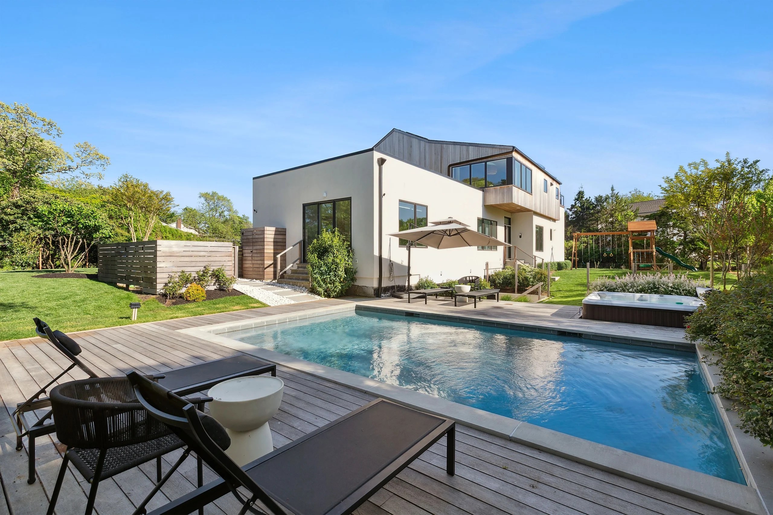 Hamptons Real Estate