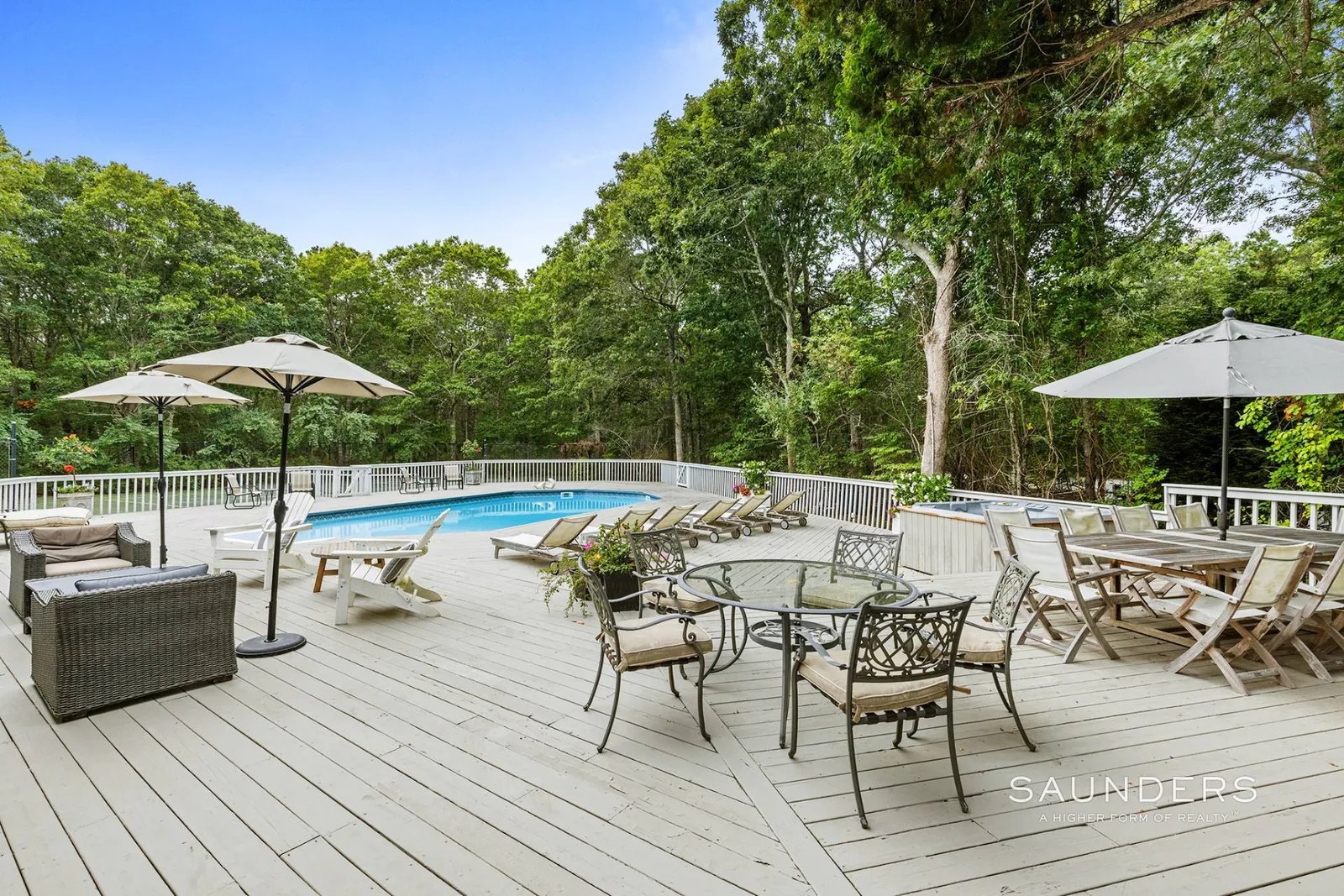 Hamptons Real Estate