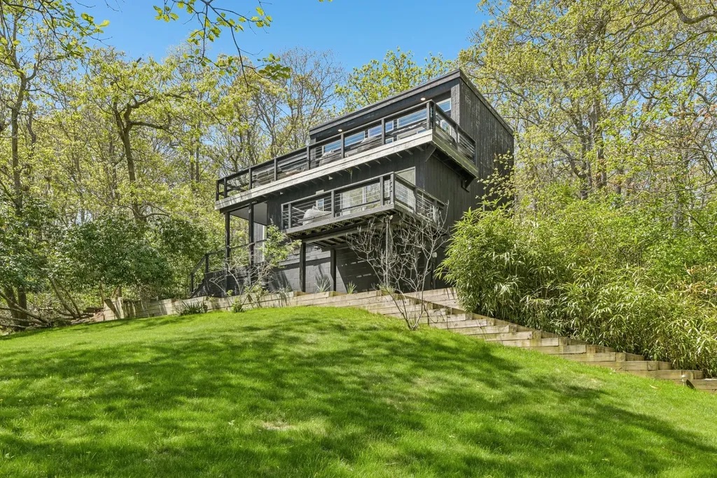 Hamptons Real Estate