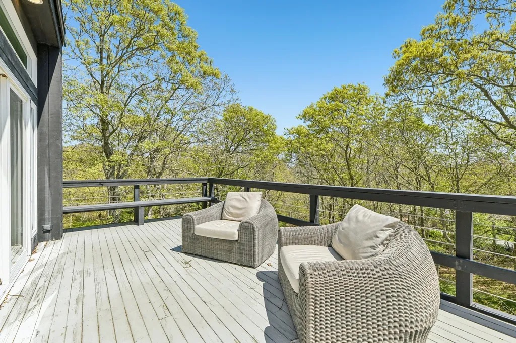 Hamptons Real Estate