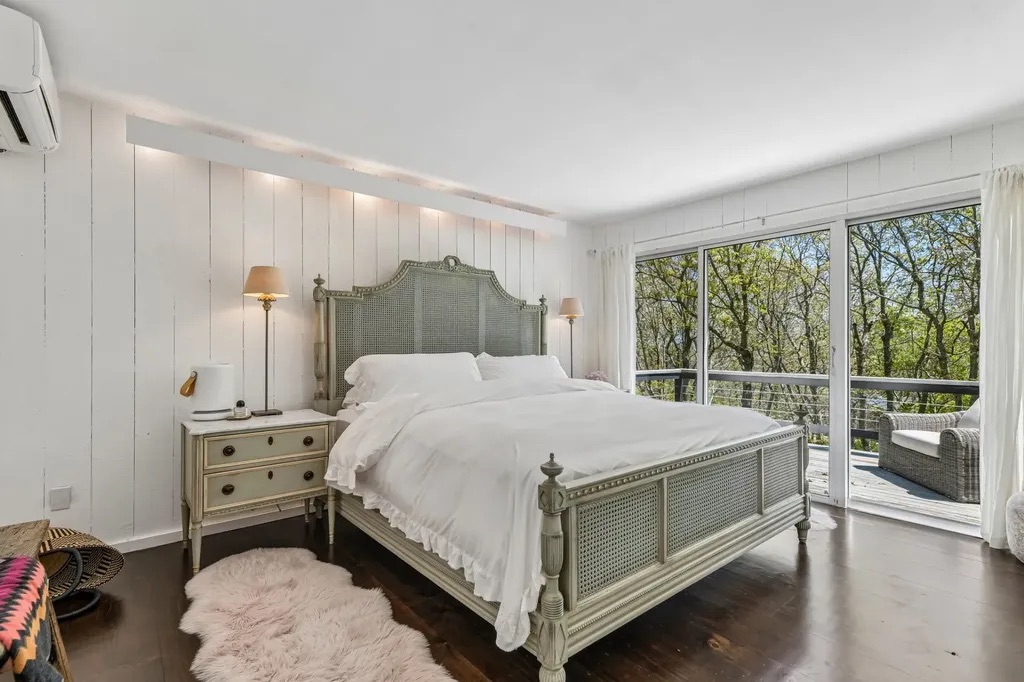 Hamptons Real Estate