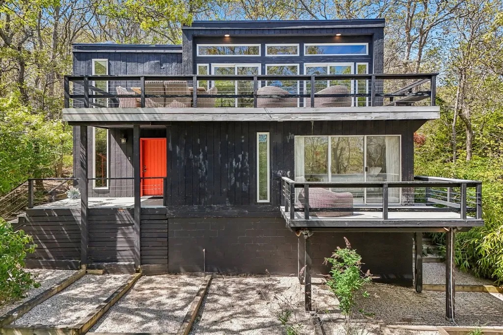 Hamptons Real Estate