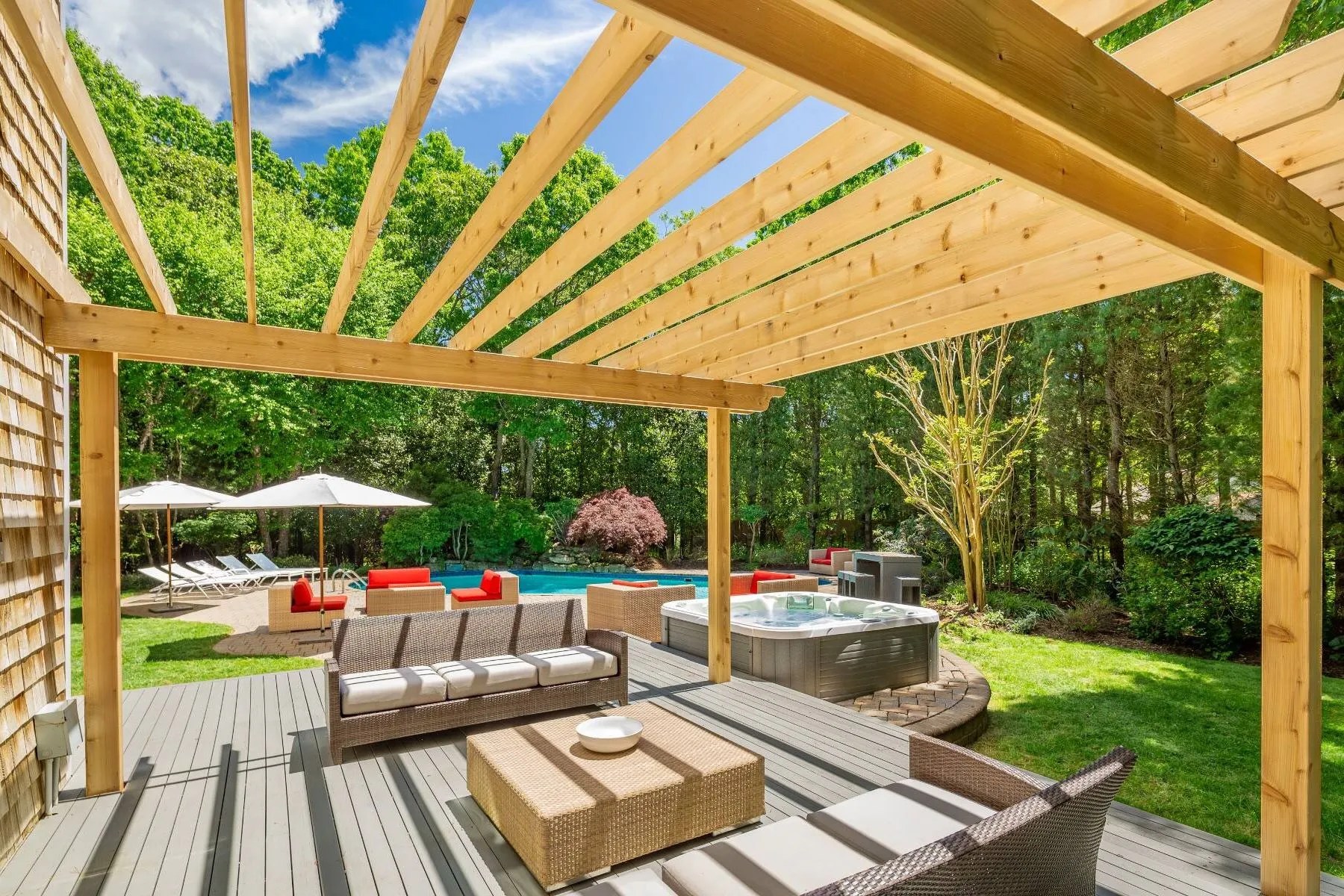 Hamptons Real Estate