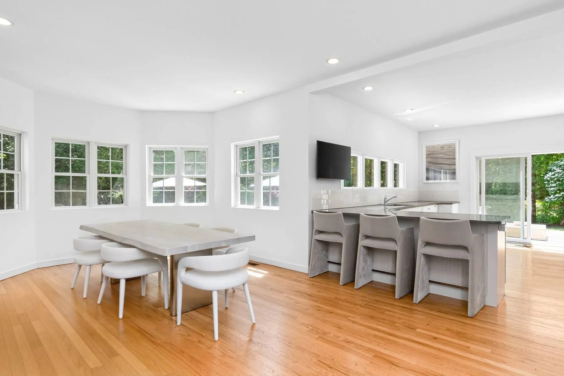 Hamptons Real Estate