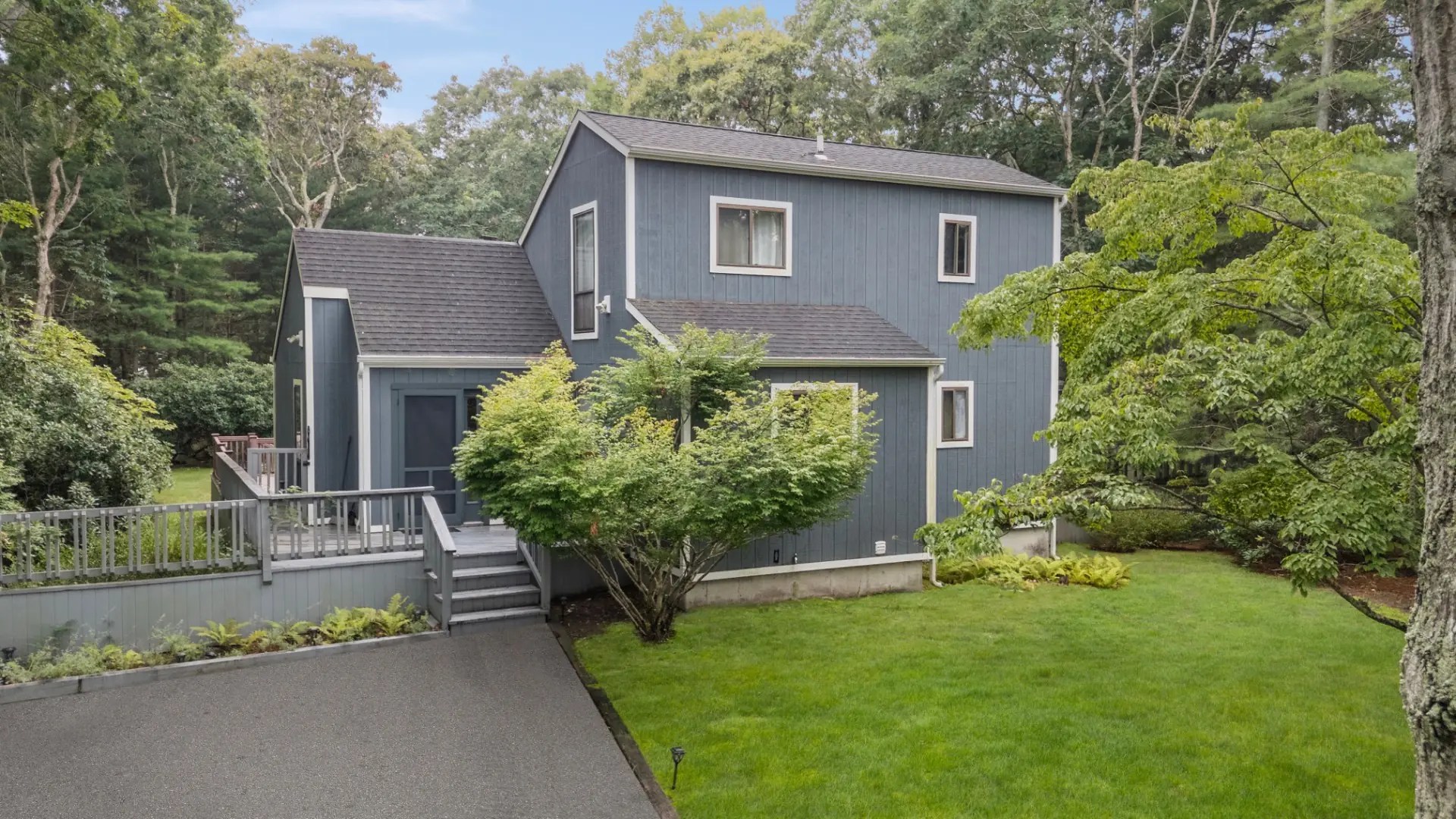Hamptons Real Estate