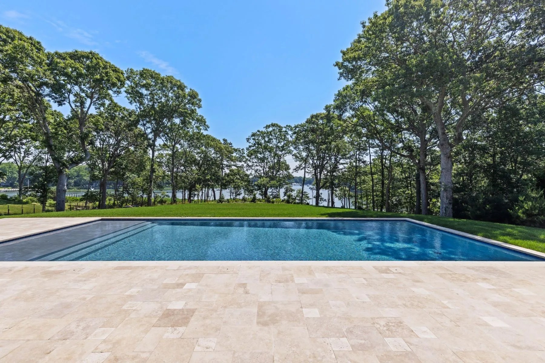 Hamptons & North Fork Real Estate