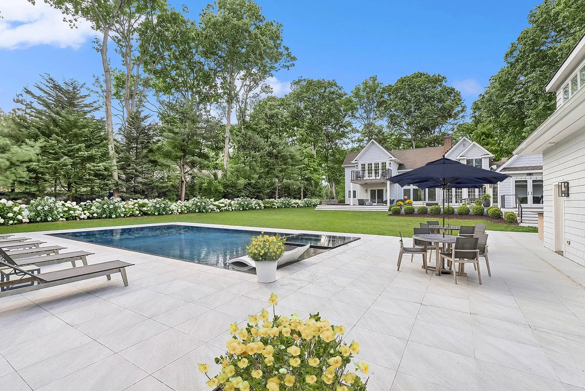 Hamptons Real Estate