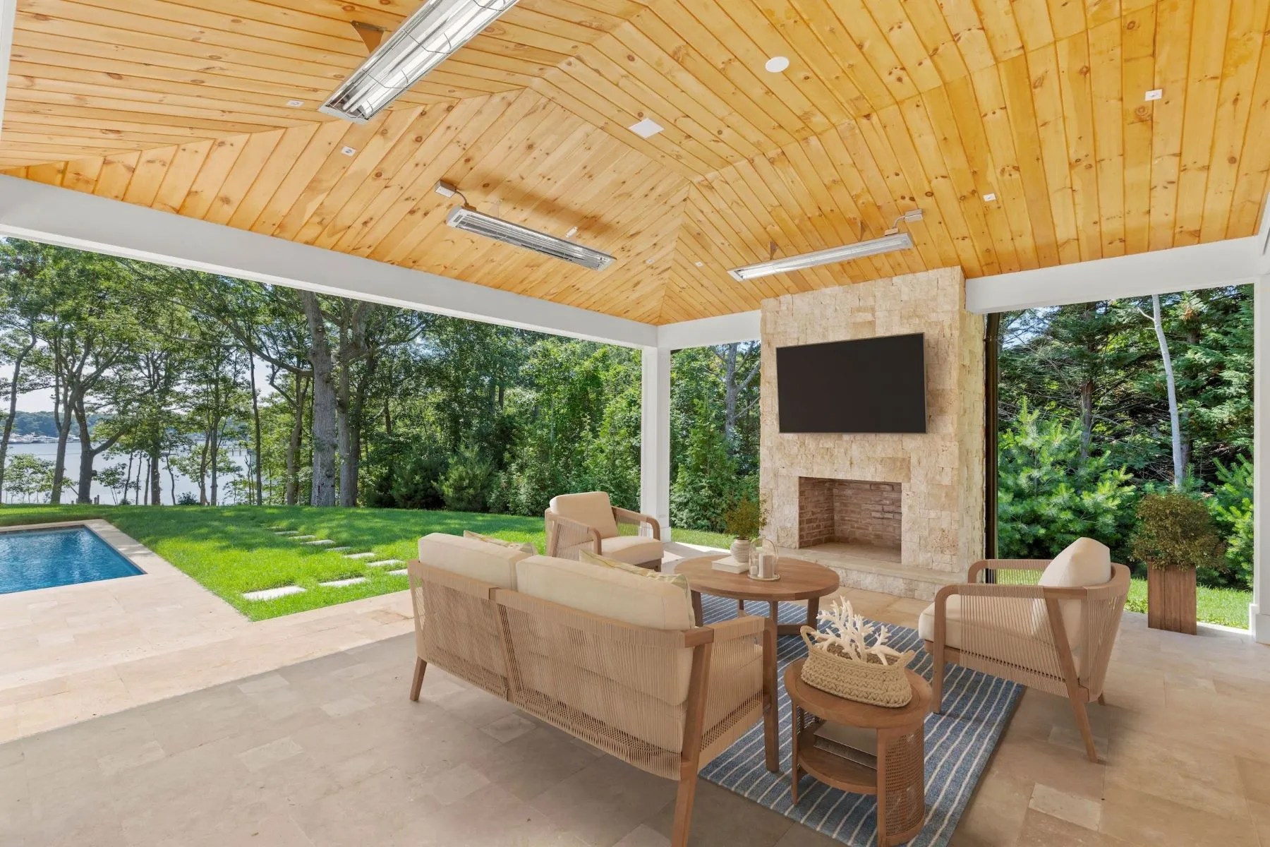 Hamptons & North Fork Real Estate