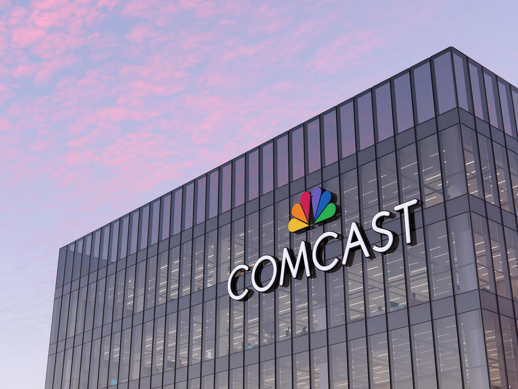 Comcast is Considering Selling Part Of Its Cable TV Empire