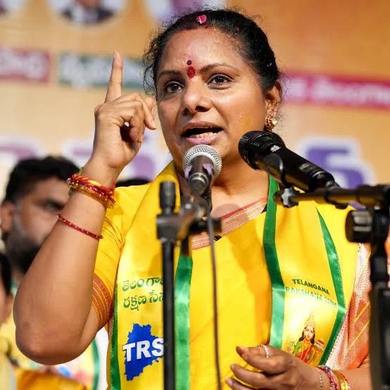 పుట్టింటి నుంచే బయటకు పంపారు’-సభలో బోరున విలపించిన కవిత.