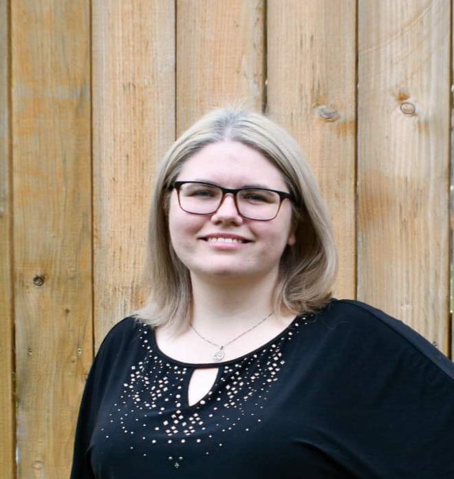 Smiling woman looking at camera