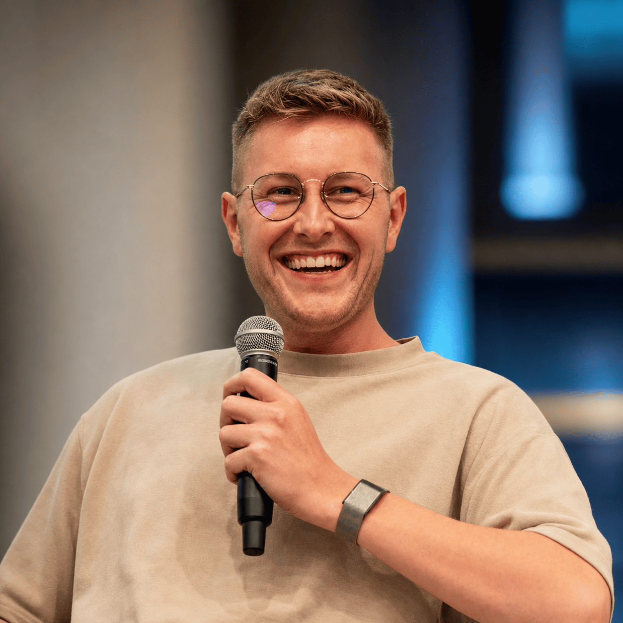 Jannik Reinhard bei einem Technologie-Event