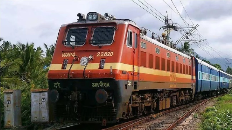 झांसी से फरीदाबाद जाने से पहले चेक करें ट्रेन, 15 अक्टूबर तक कई ट्रेनों के ठहराव बदले, प्लेटफॉर्म में भी बदलाव