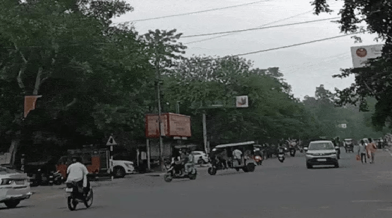 झांसी में आज बारिश का अलर्ट, बादल छाए, रुक-रुककर चल रही हवा
