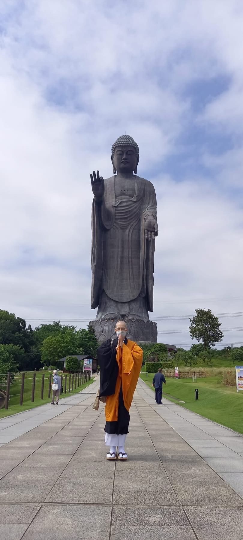 kouken en ushiku daibutsu