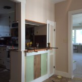 Clamping on the countertop molding