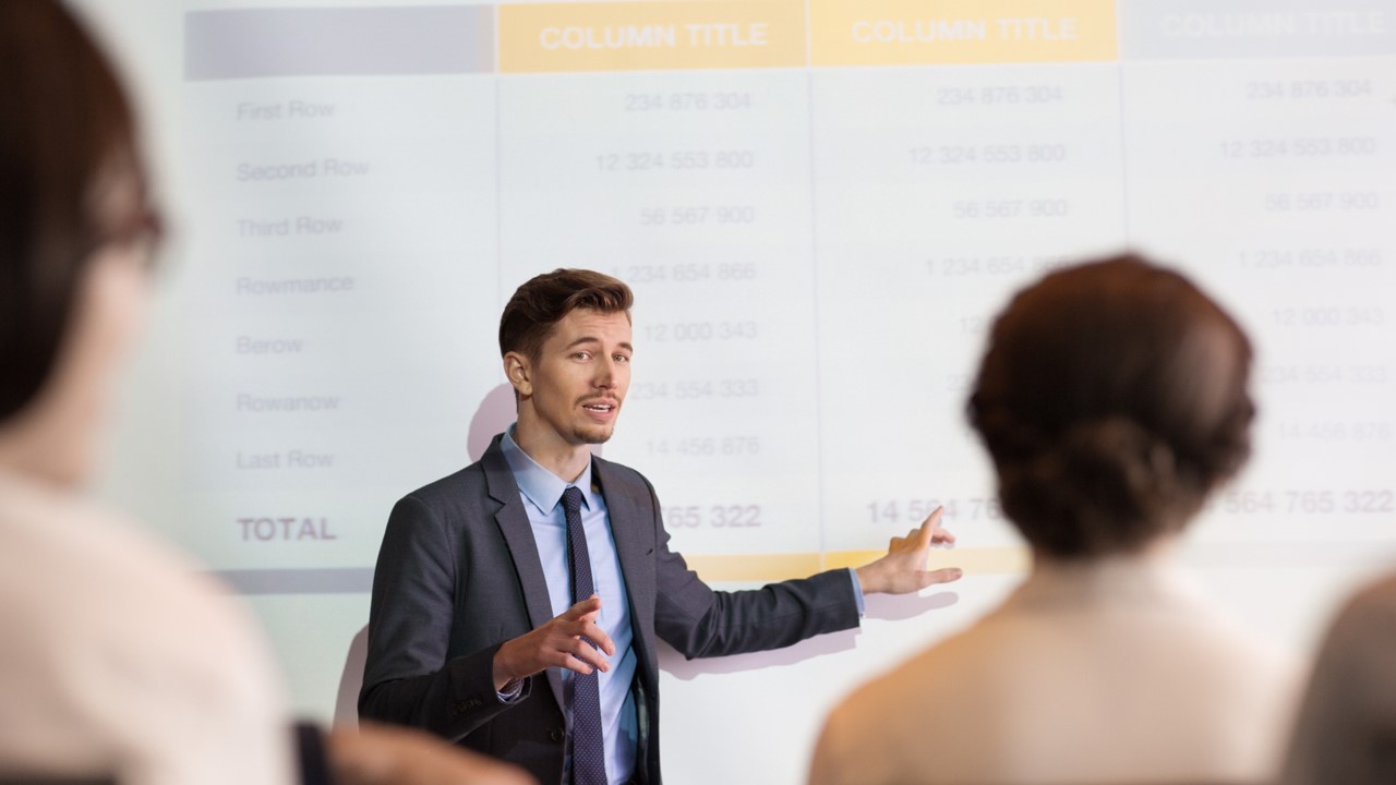 9 Tips Public Speaking Untuk Menarik Perhatian Audiens Visecoach Meminta audiens Anda untuk berefleksi dengan menulis juga sangat berguna agar mereka dapat tetap terlibat dengan presentasi Anda.