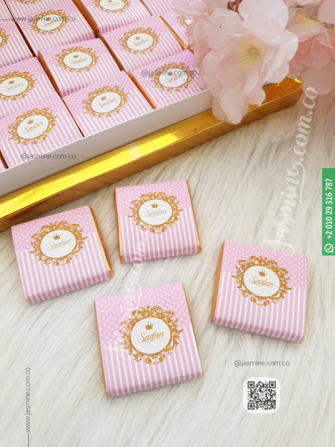 بوكس 48 قطعة شوكولاتة اسم البيبي طباعة للتوزيعات والسبوع وأعياد الميلاد (سدن Sadan) Personalized Pink Chocolate Box - Image 3