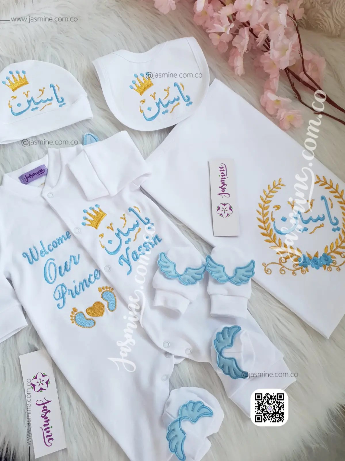 طقم استقبال مولود تطريز 6 قطع قطن صيفي (Yasssin ياسين ) جناحات بارزة وورد