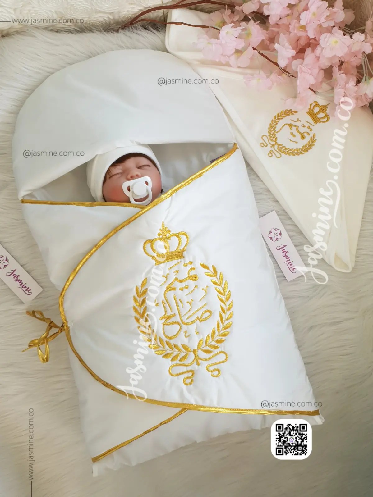 بورت بتصميم تطريز ذهبي اسم (تميم صالح Tamim) Baby soft sleeping bag