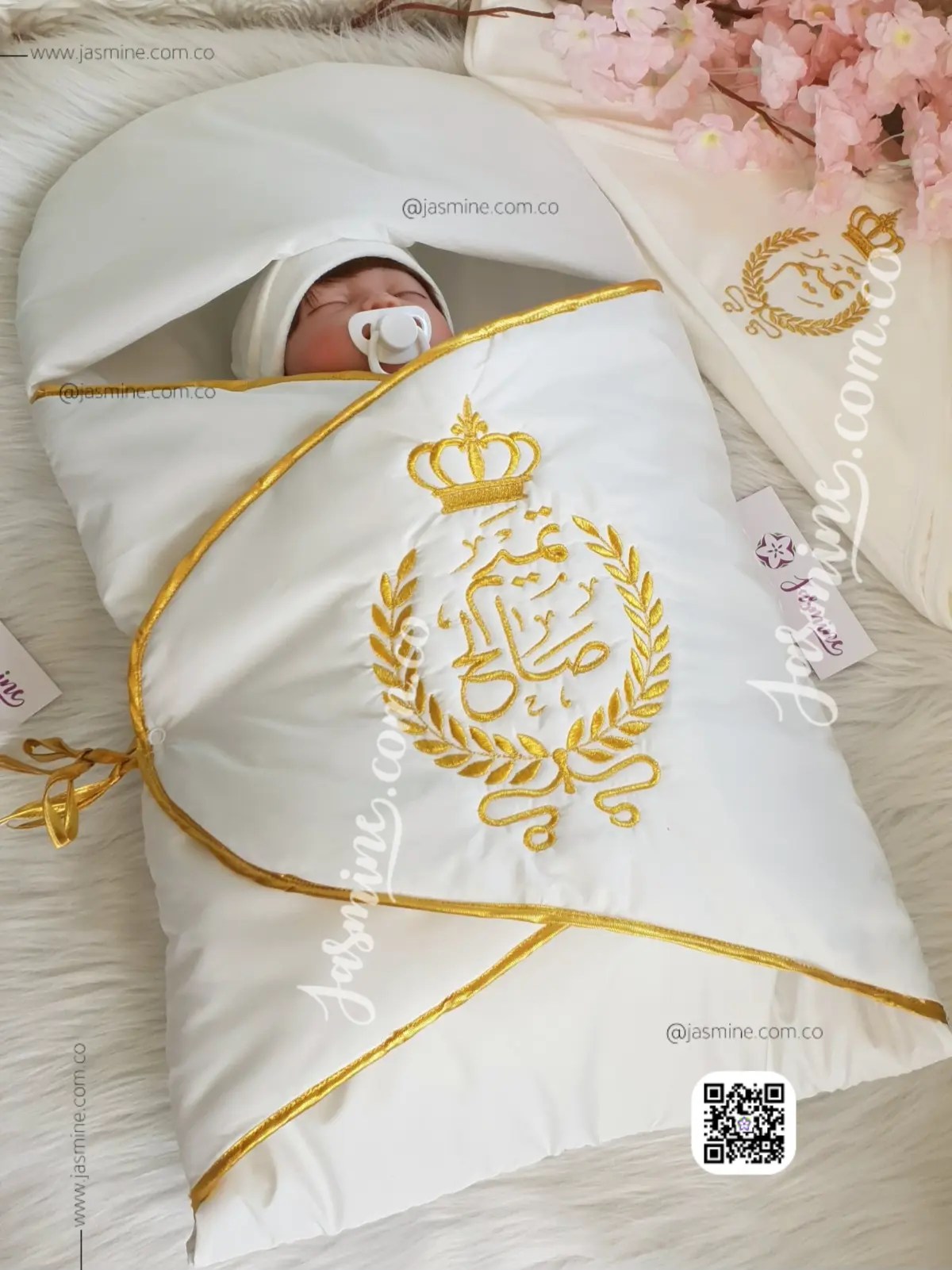 بورت بتصميم تطريز ذهبي اسم (تميم صالح Tamim) Baby soft sleeping bag