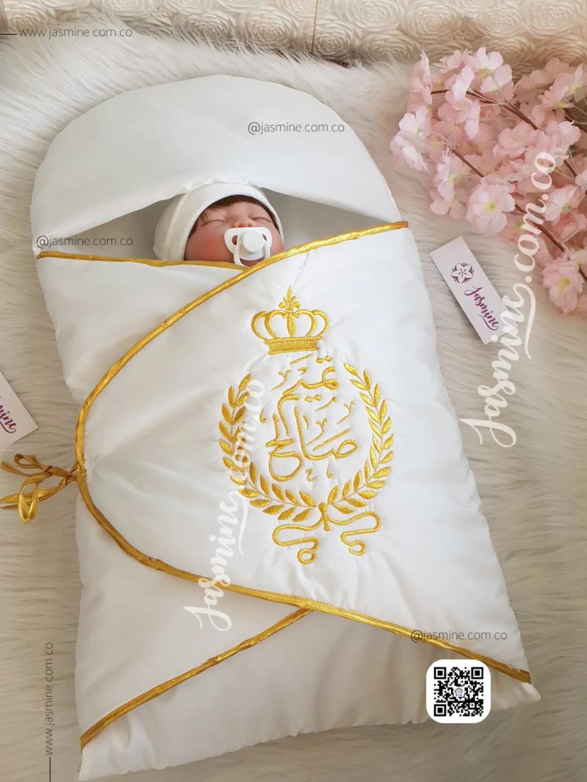 بورت بتصميم تطريز ذهبي اسم (تميم صالح Tamim) Baby soft sleeping bag