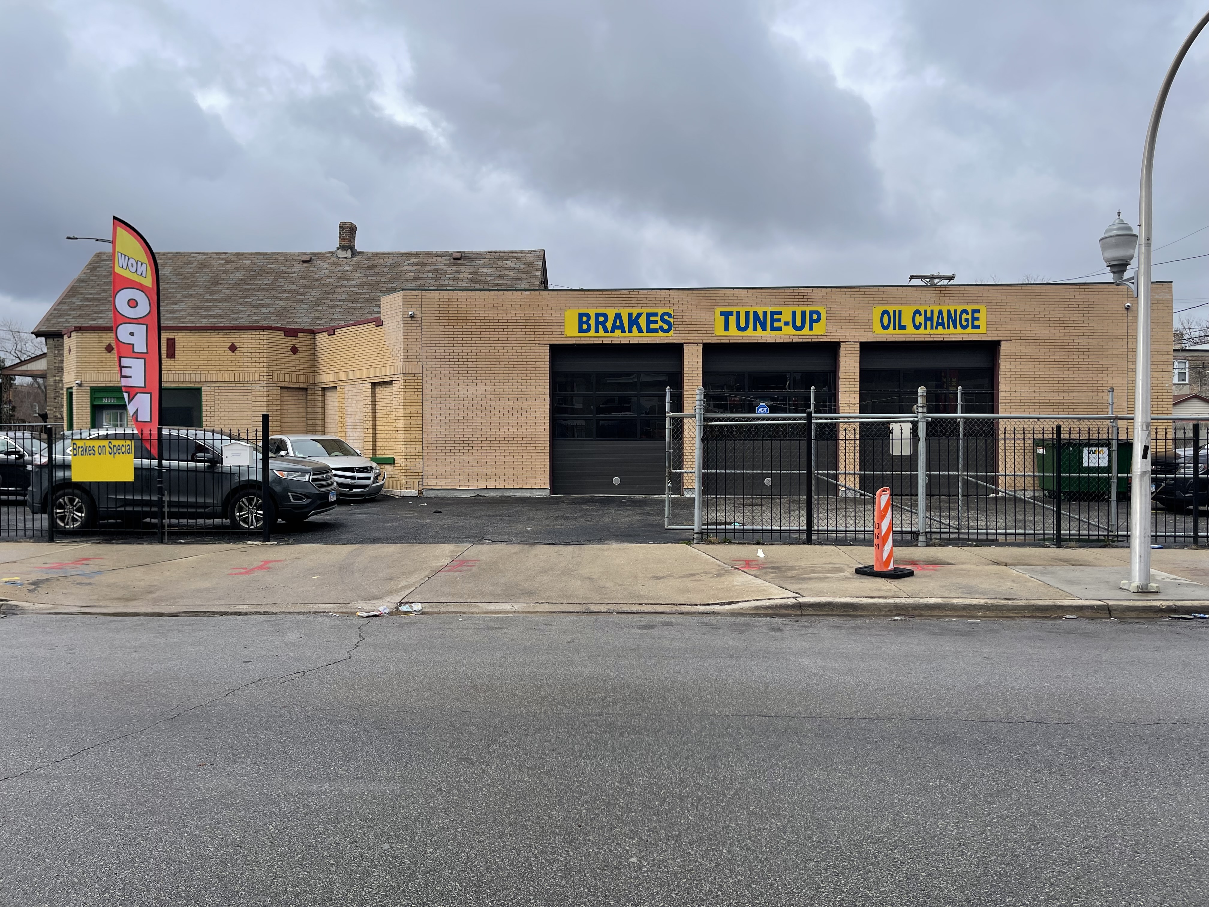 3800 W Division St, Chicago, IL