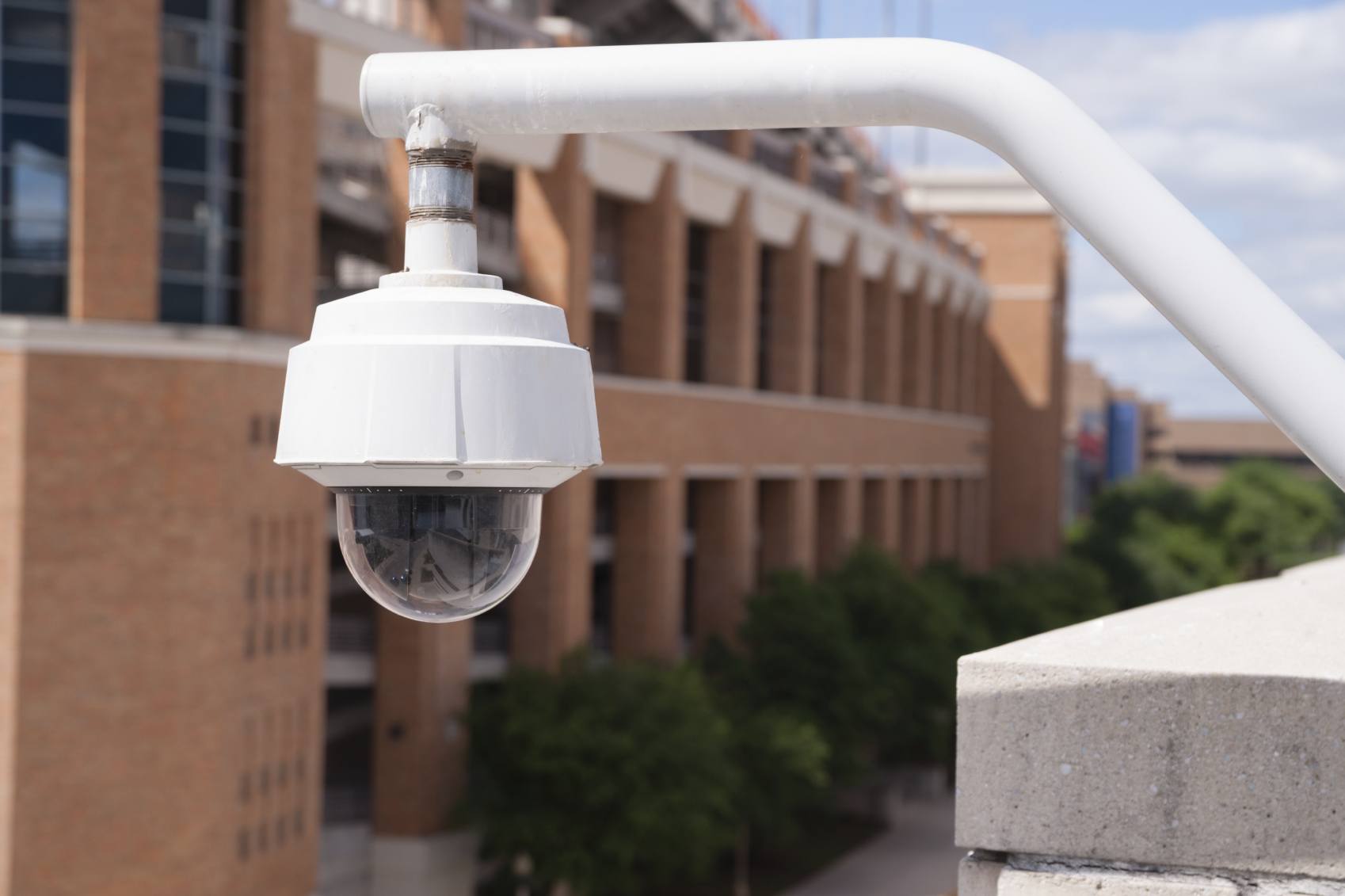 6 reasons to install cctv cameras in schools