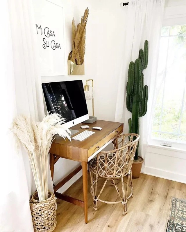 Desks For Small Spaces