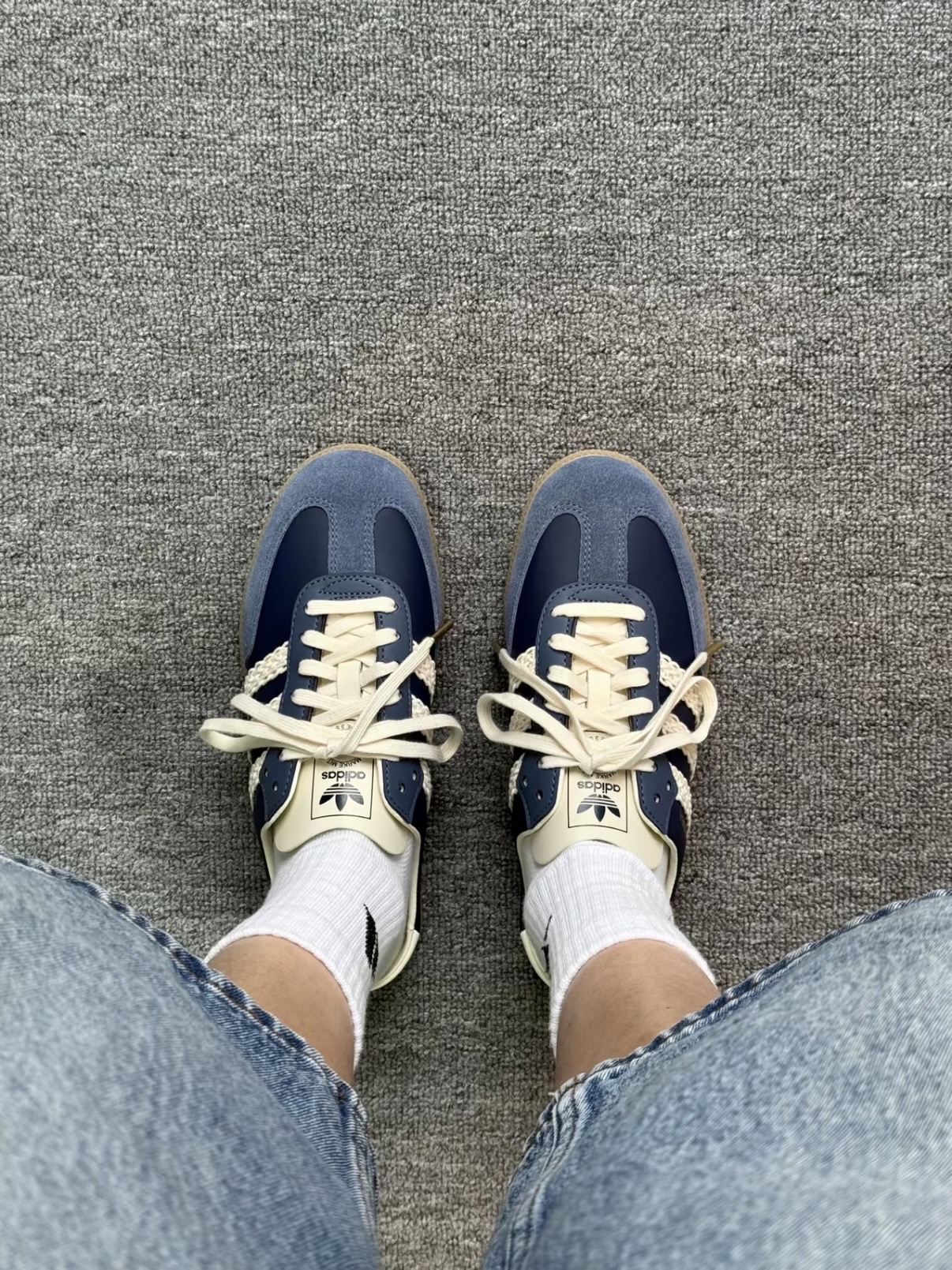 Adidas Samba Mule 半拖新色登場！麂皮鞋頭 編織線條 藏藍 粉白 HP5052 HP5053